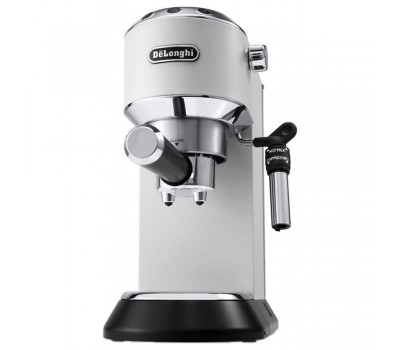 Рожковая кофеварка DeLonghi EC685.M