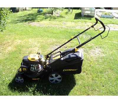 Газонокосилка бензиновая Champion LM4627 Газонокосилка бензиновая Champion LM4627