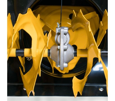 Снегоуборщик бензиновый Champion ST1376E