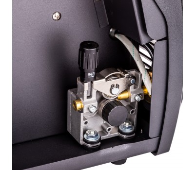 Сварочный полуавтомат KVAZARRUS MIG 200