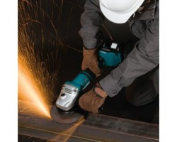 Аккумуляторная углошлифовальная машина Makita DGA 700 Z (DGA700Z)-foto6