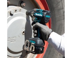 Аккумуляторный ударный гайковерт Makita DTW700Z-foto12
