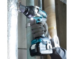 Аккумуляторный ударный гайковерт Makita DTW700Z-foto13