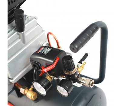 Компрессор ПАТРИОТ поршневой масляный Professional 24-320