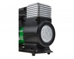 Компрессор автомобильный ECO AE-028-2 (12 В, 280 Вт, 70 л/мин, 2 цилиндра, 10 бар (манометр 7 бар), фонарь, сумка) (AE-028-2)-foto3