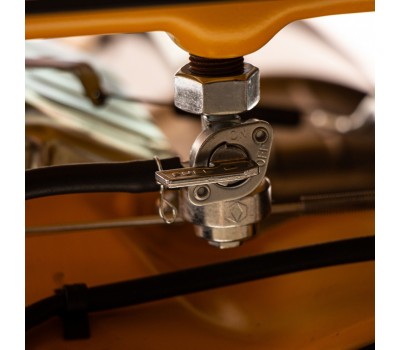 Генератор бензиновый GE 7900, 6.5 кВт, 220 В/50 Гц, 25 л, ручной пуск Denzel