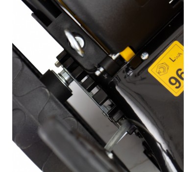 Газонокосилка аккумуляторная бесщеточная RLM450-36, Li-ion, 36 В, 4 Ач, 450 мм, травосборник 40 л Denzel