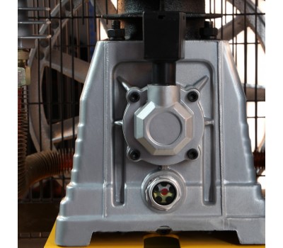 Компрессор воздушный, ременный привод BCI5500-T/270, 5.5 кВт, 270 литров, 850 л/мин Denzel