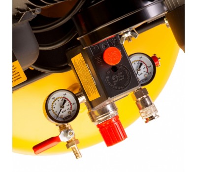 Компрессор воздушный BCV2200/100V, ременный привод , 2.3 кВт, 100 литров, 440 л/мин Denzel