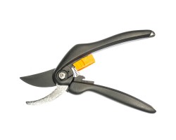 Секатор FISKARS плоскостной SingleStep P26