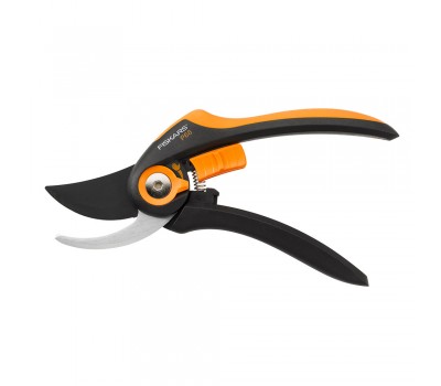 Секатор FISKARS плоскостной SmartFit P68
