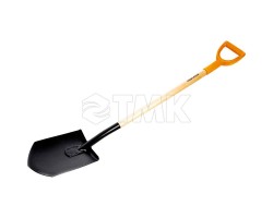 Лопата FISKARS штыковая деревянный черенок