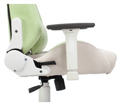 Кресло игровое Zombie EPIC PRO Fabric белый/зеленый с подголов. крестовина пластик пластик белый