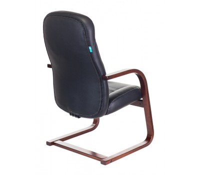 Кресло Бюрократ T-9923WALNUT-AV черный кожа полозья дерево