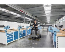 Подметально-Всасывающая МашинаKM 85/50 R Bp-foto2