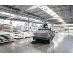 Подметально-Всасывающая МашинаKM 120/250 R Bp Classic-foto2