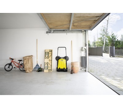 Ручная подметальная машина KARCHER S 4 Twin